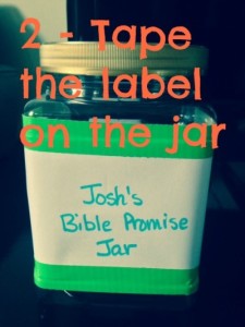2-Tape_the_label_on_the_jar